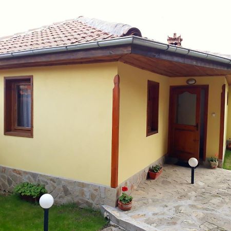 Sarafova Guest House Koprivshtitsa Eksteriør billede